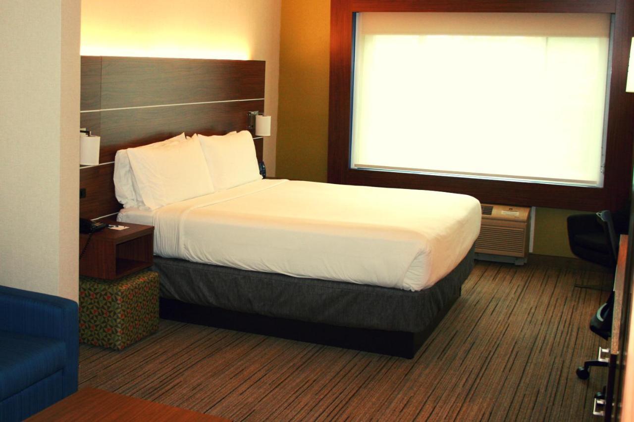 Holiday Inn Express Hotel & Suites Marina By Ihg Eksteriør bilde
