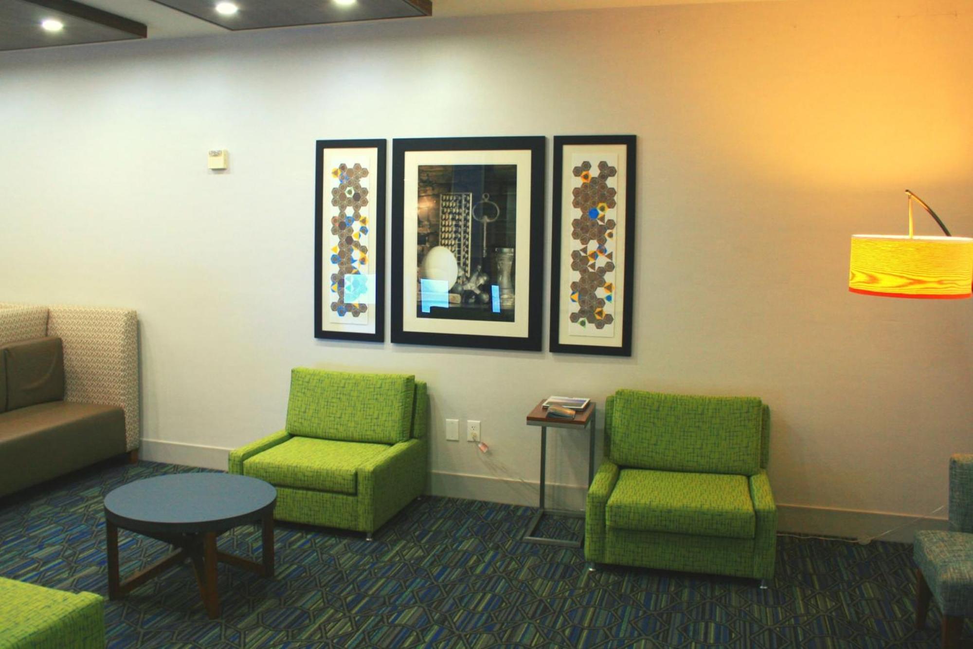 Holiday Inn Express Hotel & Suites Marina By Ihg Eksteriør bilde